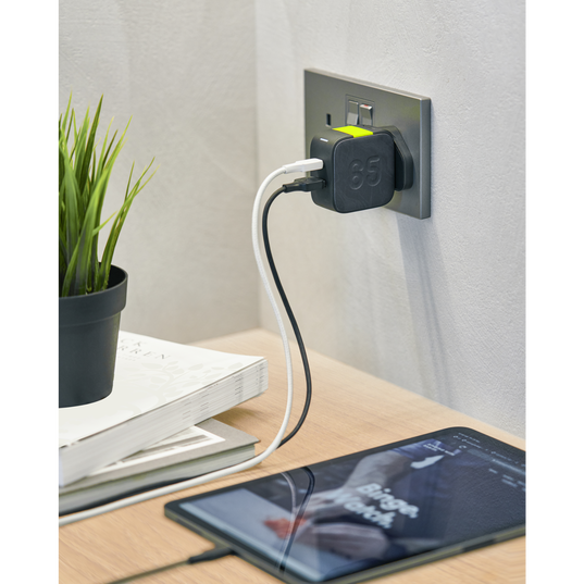 InstantCharger 65W 2 USB - Black - Powerful USB-C and USB-A GaN PD charger - Front
